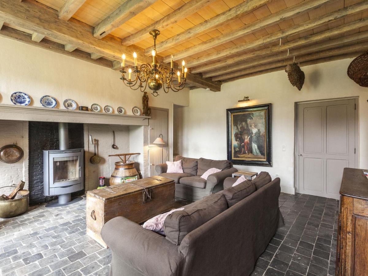 Beautiful Farmhouse In Beernem With Big Garden エクステリア 写真