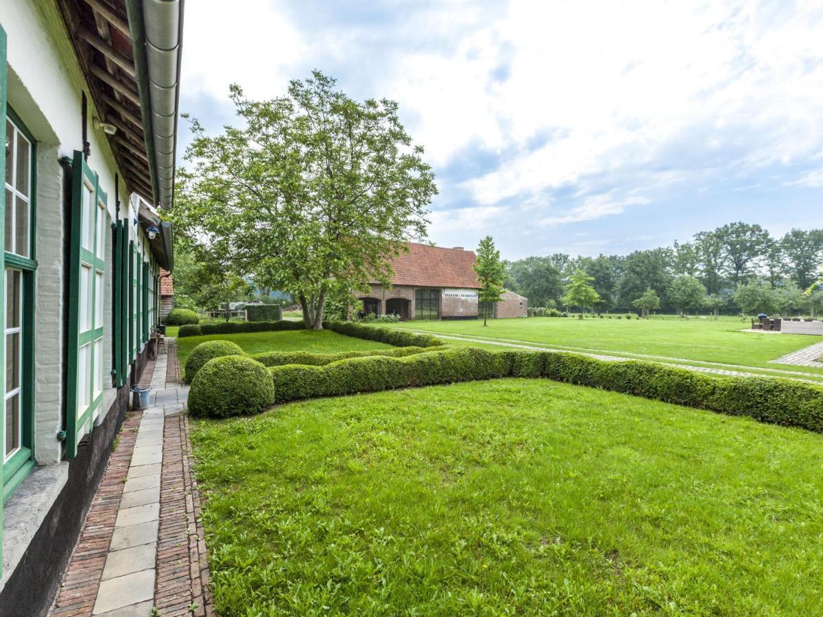 Beautiful Farmhouse In Beernem With Big Garden エクステリア 写真