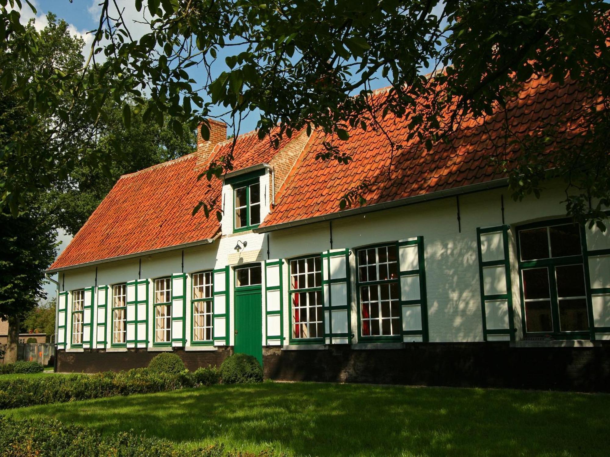 Beautiful Farmhouse In Beernem With Big Garden エクステリア 写真